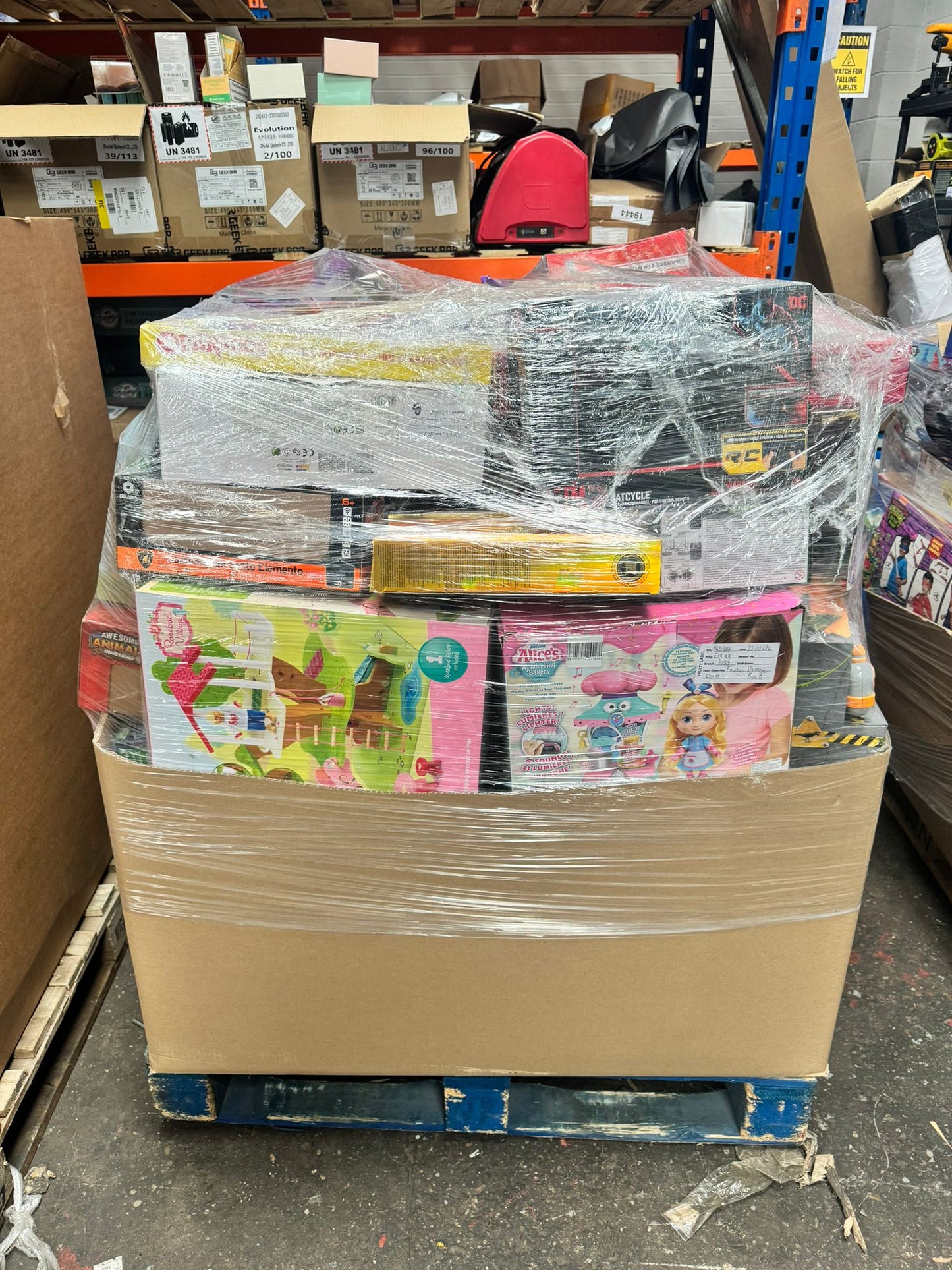 ENTERTAINER TOY RETURNS PALLET