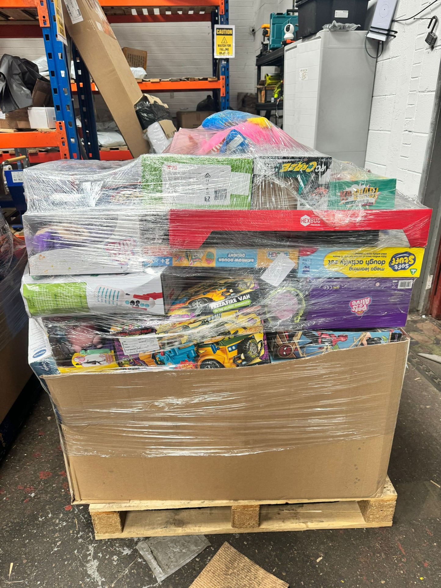 ENTERTAINER TOY RETURNS PALLET